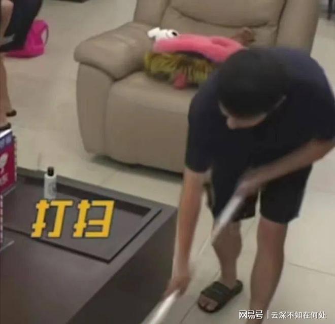 尊龙凯时官网入口|墙倒众人推李维嘉从主持